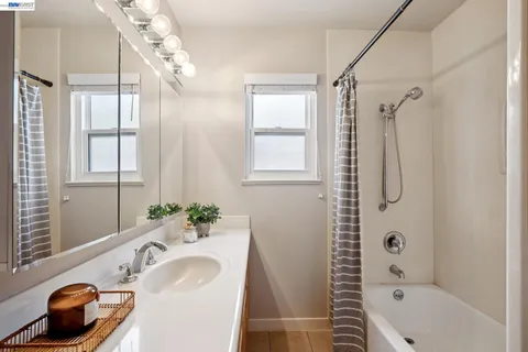 $995,000 | 328 Sand Beach Road, Alameda, CA 94501