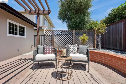 $995,000 | 328 Sand Beach Road, Alameda, CA 94501