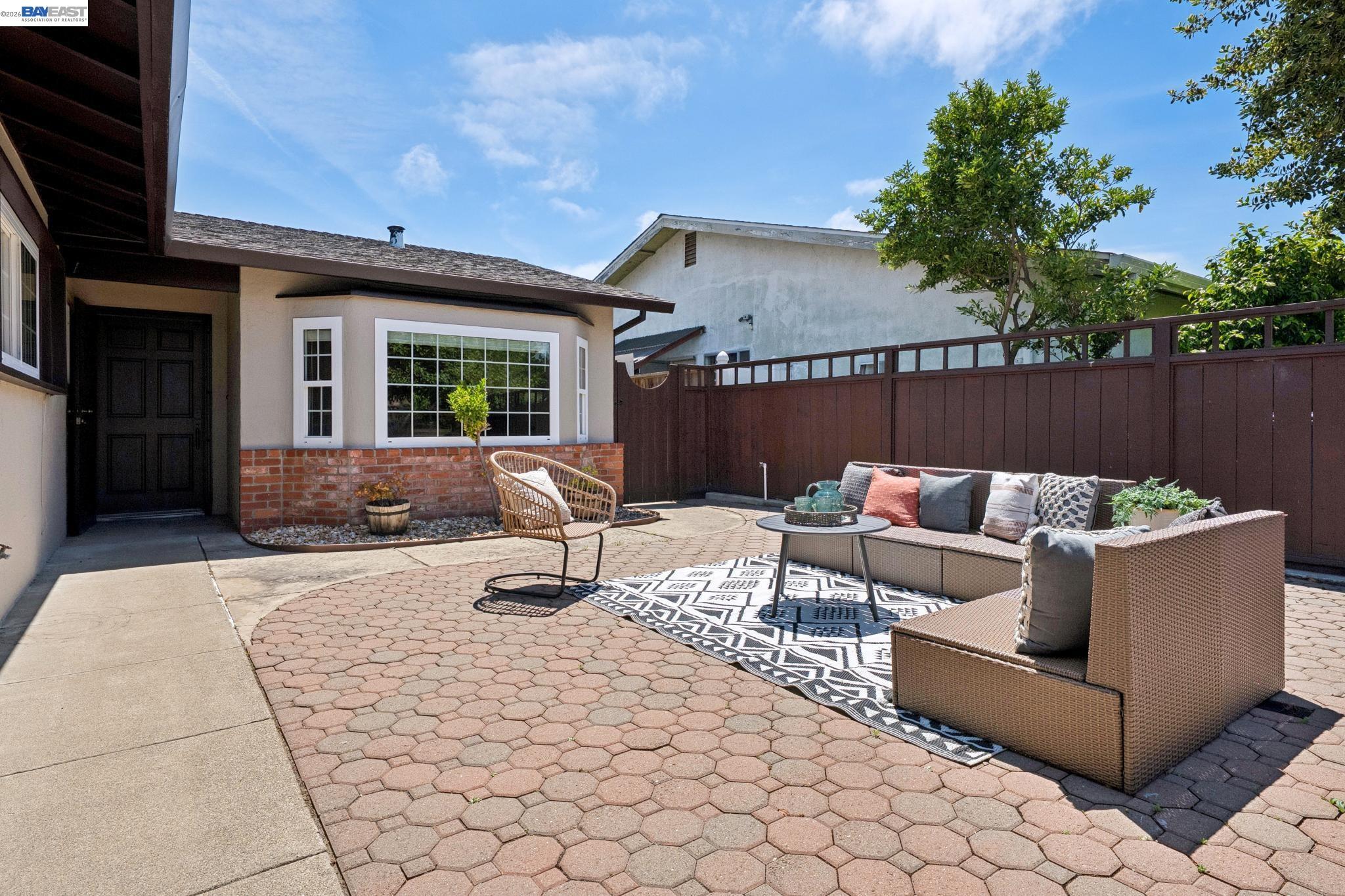 328 Sand Beach Road Alameda, CA 94501 - Photo 5 of 48