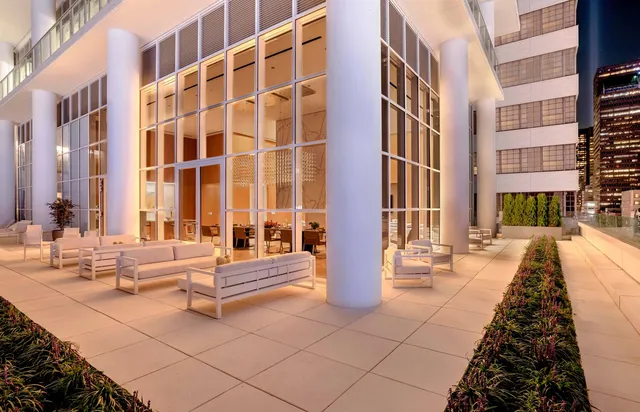 $4,100,000 | 200 East 59th Street, Unit 25D | Midtown East