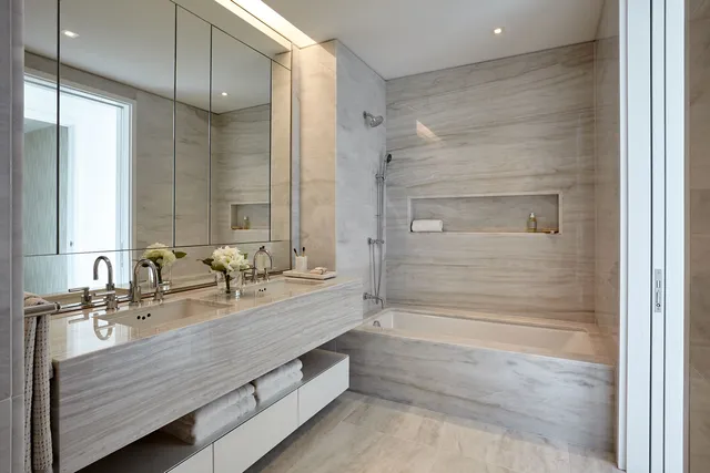 $4,100,000 | 200 East 59th Street, Unit 25D | Midtown East