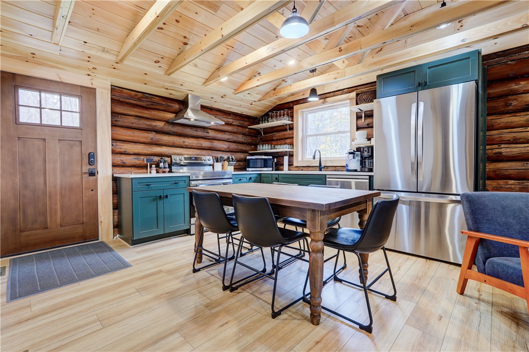 7047 Lawyer Road, Unit R 162 Naples, NY 14512 - Photo 3 of 41