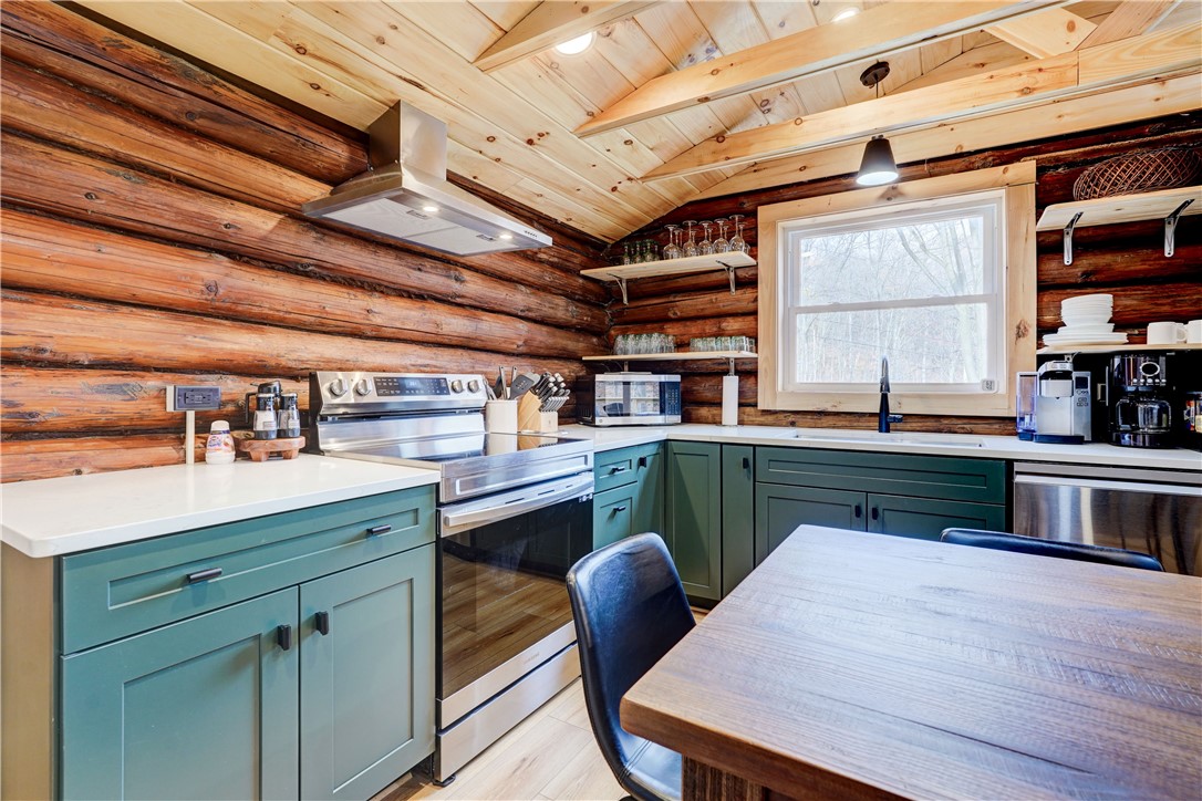 7047 Lawyer Road, Unit R 162 Naples, NY 14512 - Photo 4 of 41