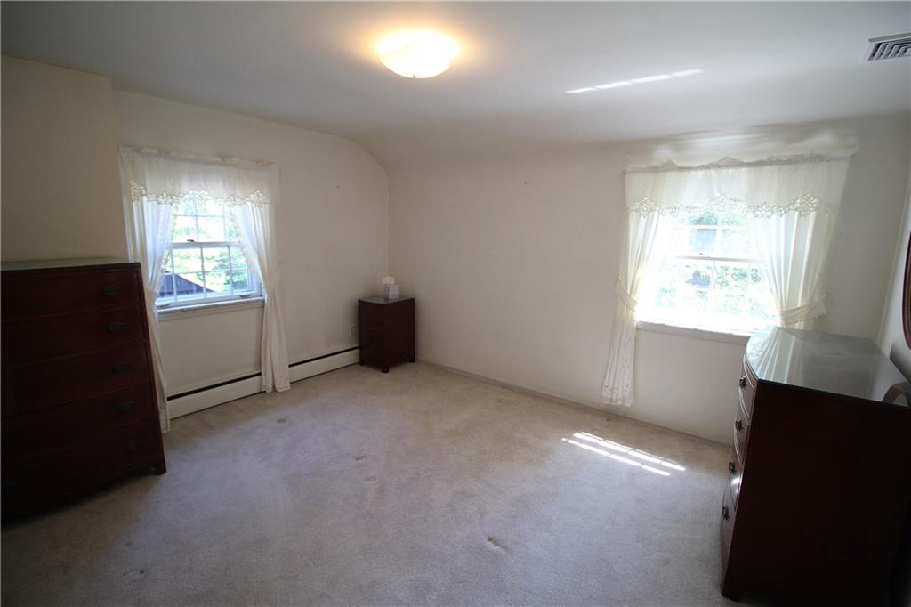 217 Navajo Road Pittsburgh, PA 15241 - Photo 14 of 25 Second bedroom.