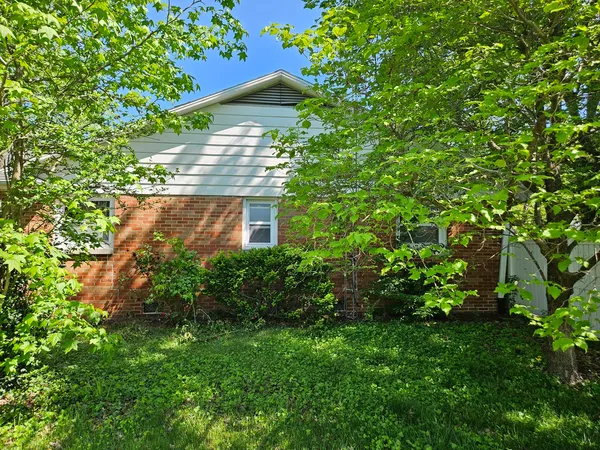 $135,000 | 420 South Wood Street, Nashville, IL 62263