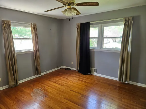 $135,000 | 420 South Wood Street, Nashville, IL 62263