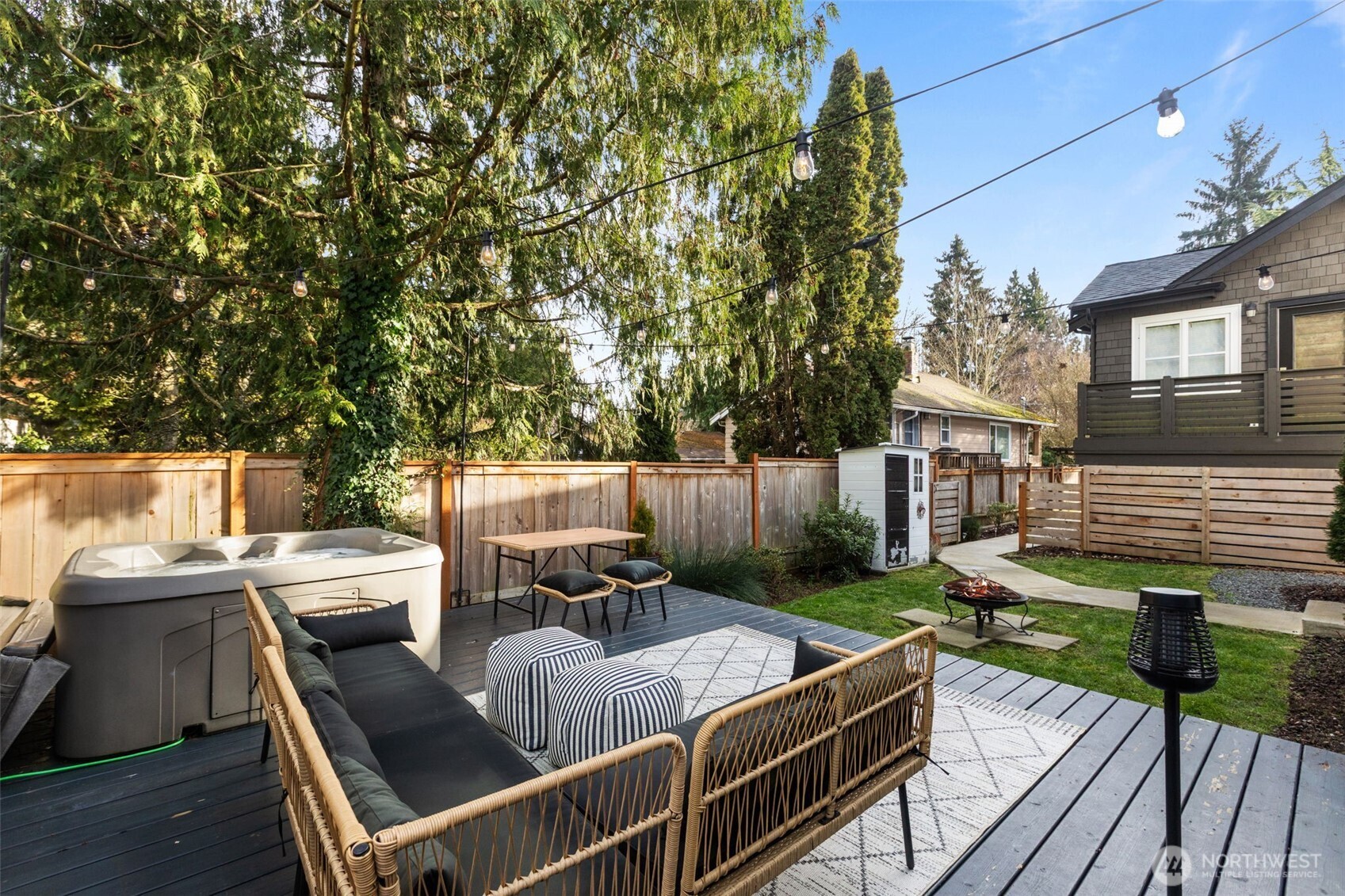 712 Northwest 95th Street Seattle, WA 98117 - Photo 29 of 39