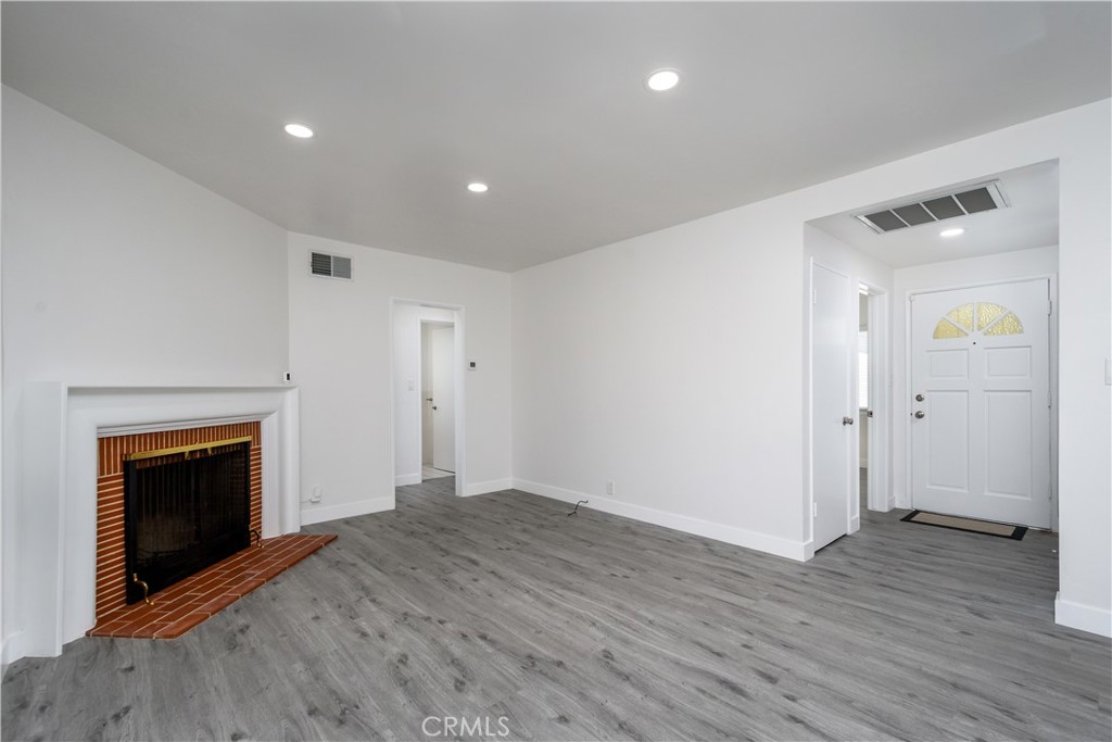 10308 Cole Road Whittier, CA 90603 - Photo 10 of 49 Living Room View 1