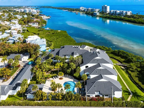 $725,000 | 200 Waterway Road, Unit 104, Tequesta, FL 33469