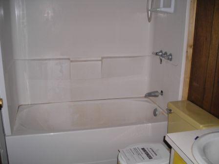1559 Bush Road Cresco, PA 18326 - Photo 7 of 9 a bathroom with a bathtub