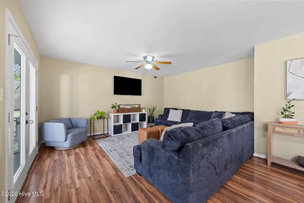 $450,000 | 1316 Fairbanks Court, Jacksonville, NC 28546