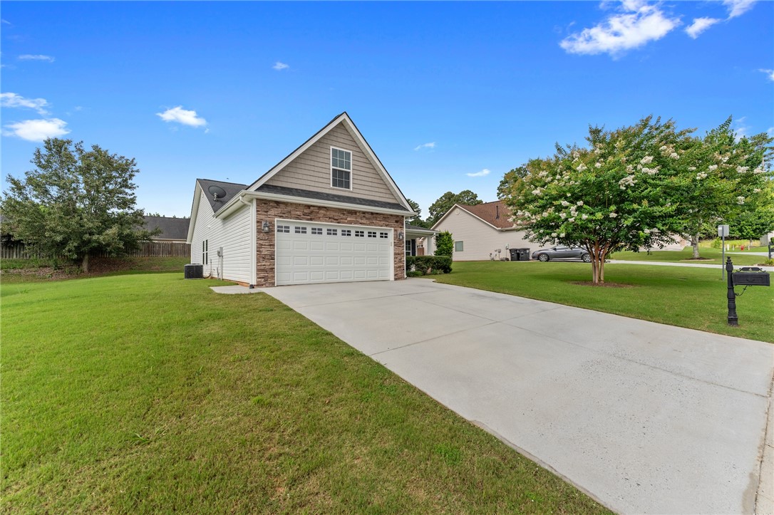 4 Citation Court Anderson, SC 29621 - Photo 2 of 37