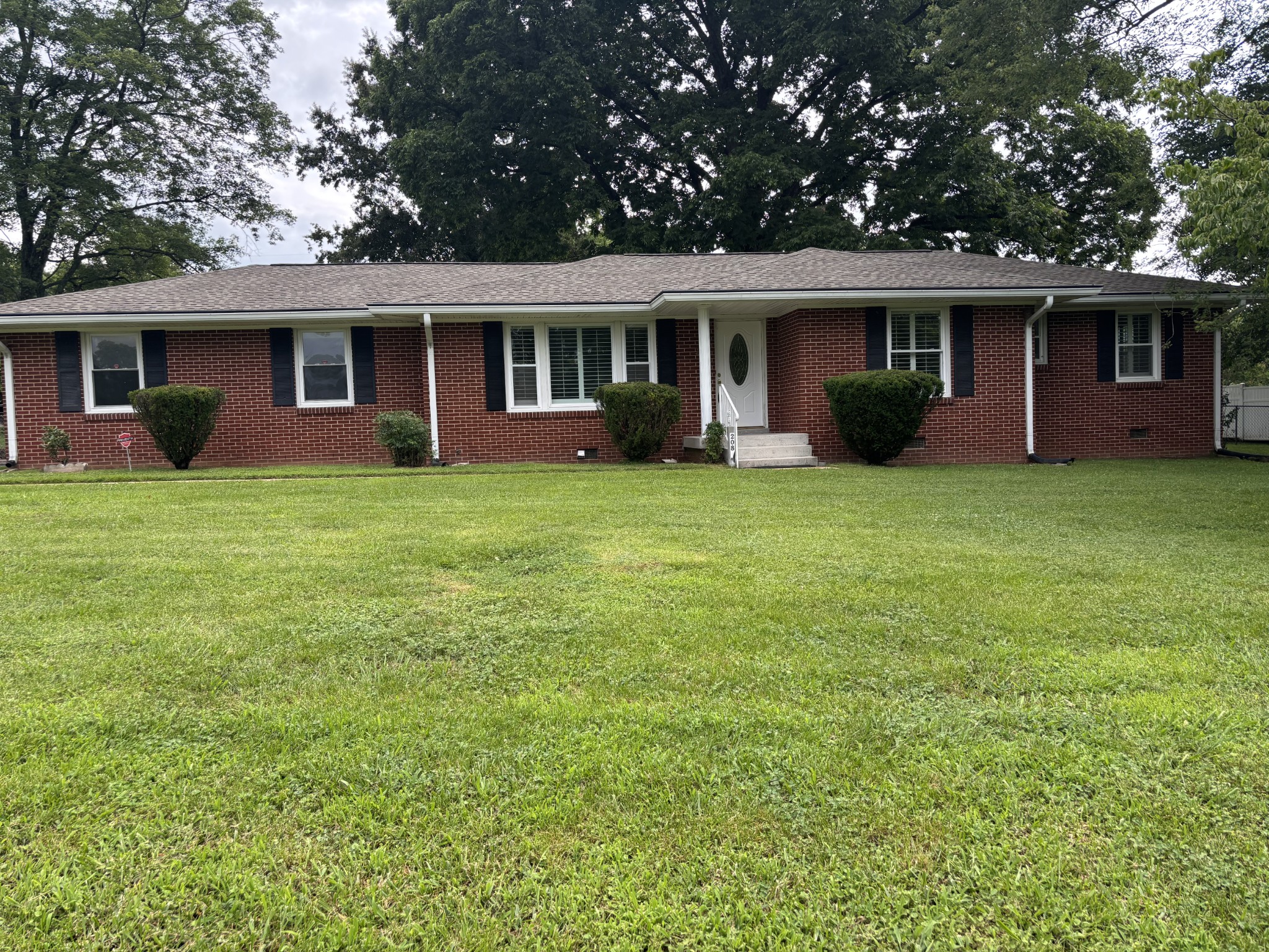 208 Apache Trail Columbia, TN 38401 - Photo 1 of 38