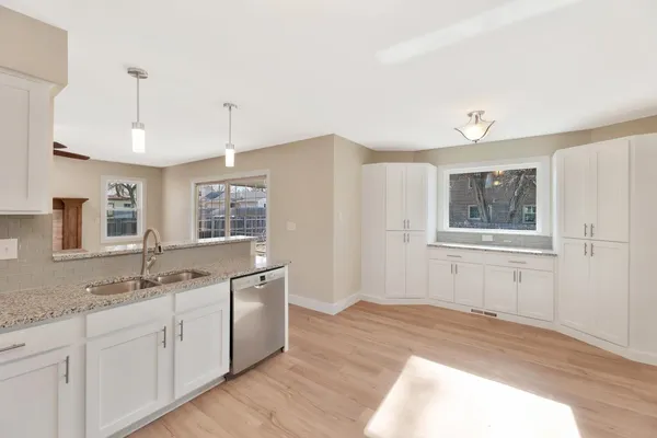 $369,900 | 1213 East James Street, Derby, KS 67037