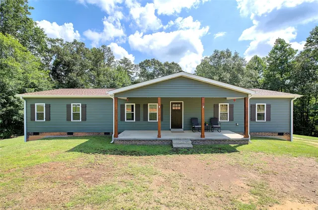 $295,000 | 259 West Main Street, Salem, SC 29676