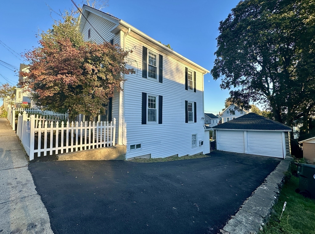 86 Rice Street Marlborough, MA 01752 - Photo 3 of 37