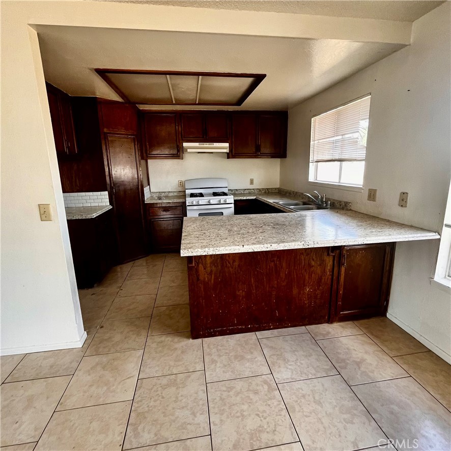 15375 Cheyenne Road Apple Valley, CA 92307 - Photo 3 of 18