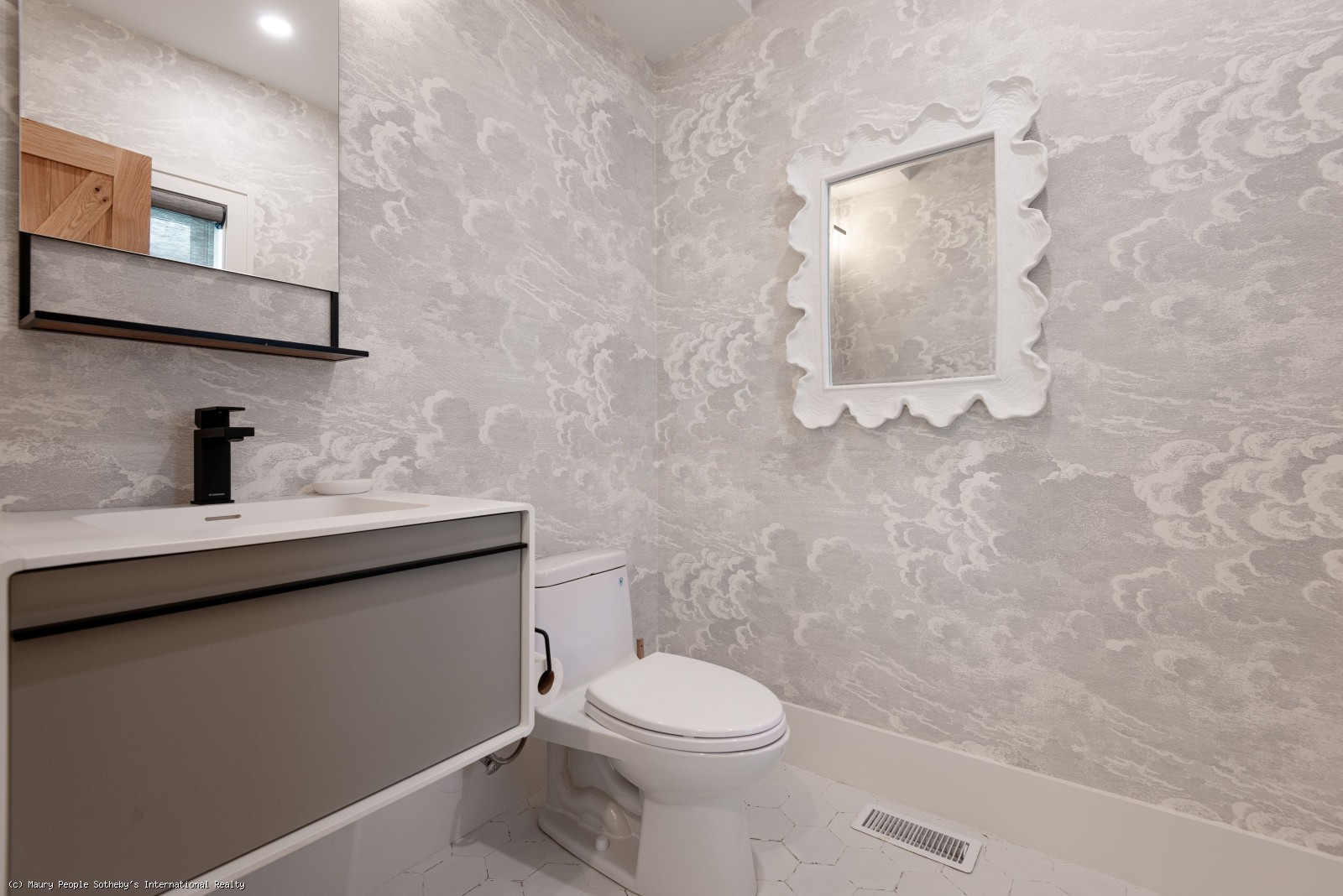 20 Bishops Rise Nantucket, MA 02554 - Photo 19 of 37 Gallery Image 19