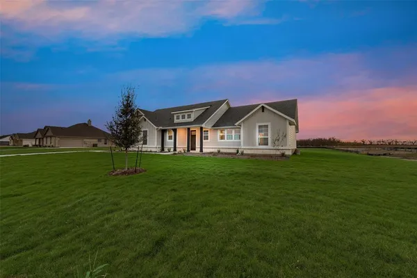 $434,700 | 1230 County Road 200, Valley View, TX 76272
