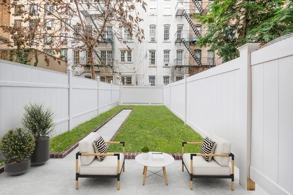 $5,150 | 323 East 90th Street, Unit 1RW | Upper East Side