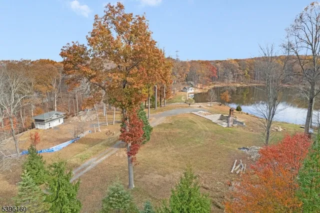a view of a backyard of the house