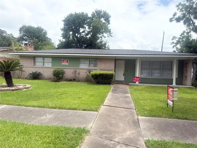 $2,000 | 7602 Wilmerdean Street, Houston, TX 77061