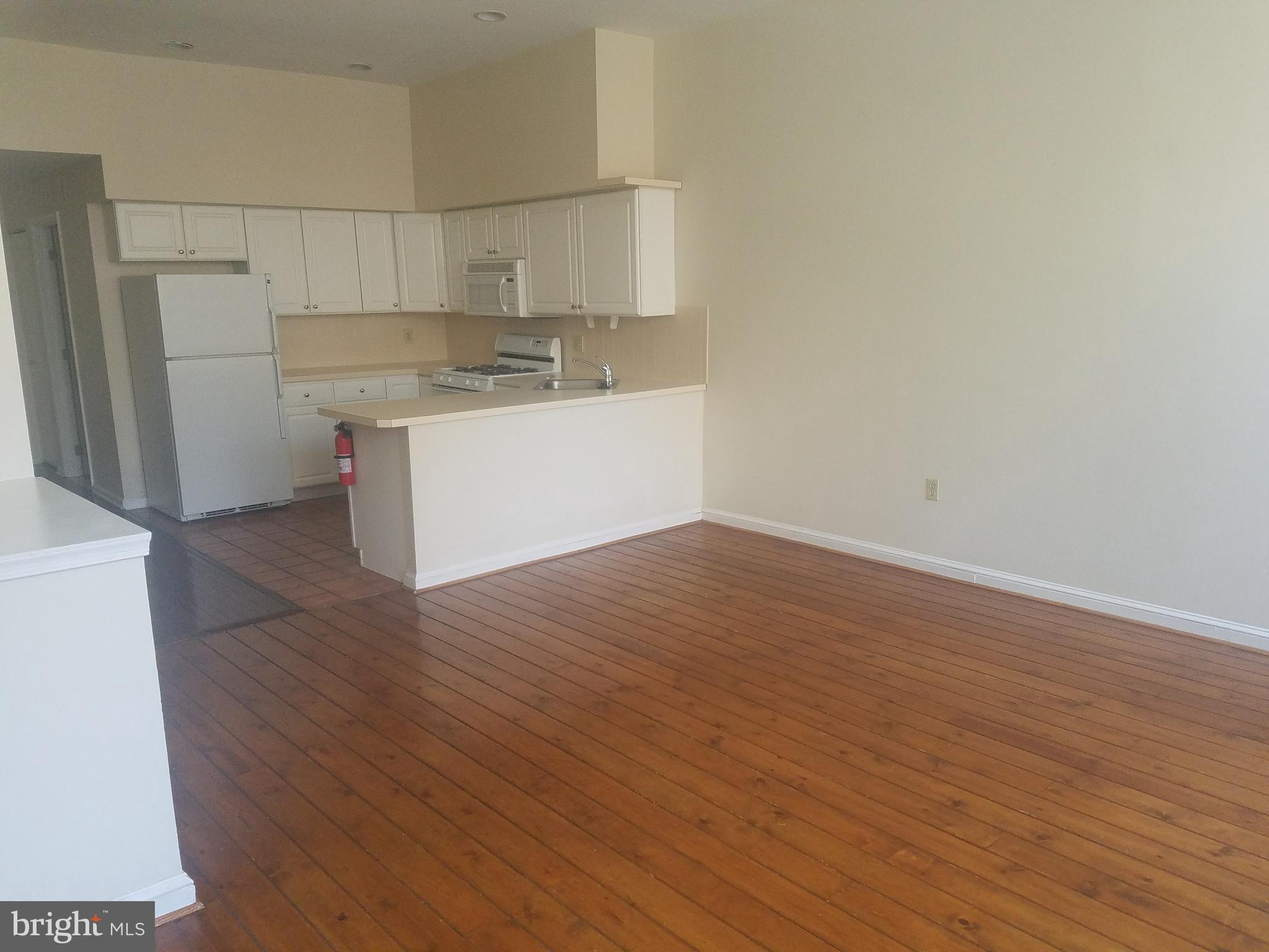 147 North 3rd Street, Unit 1A Philadelphia, PA 19106 - Photo 2 of 7