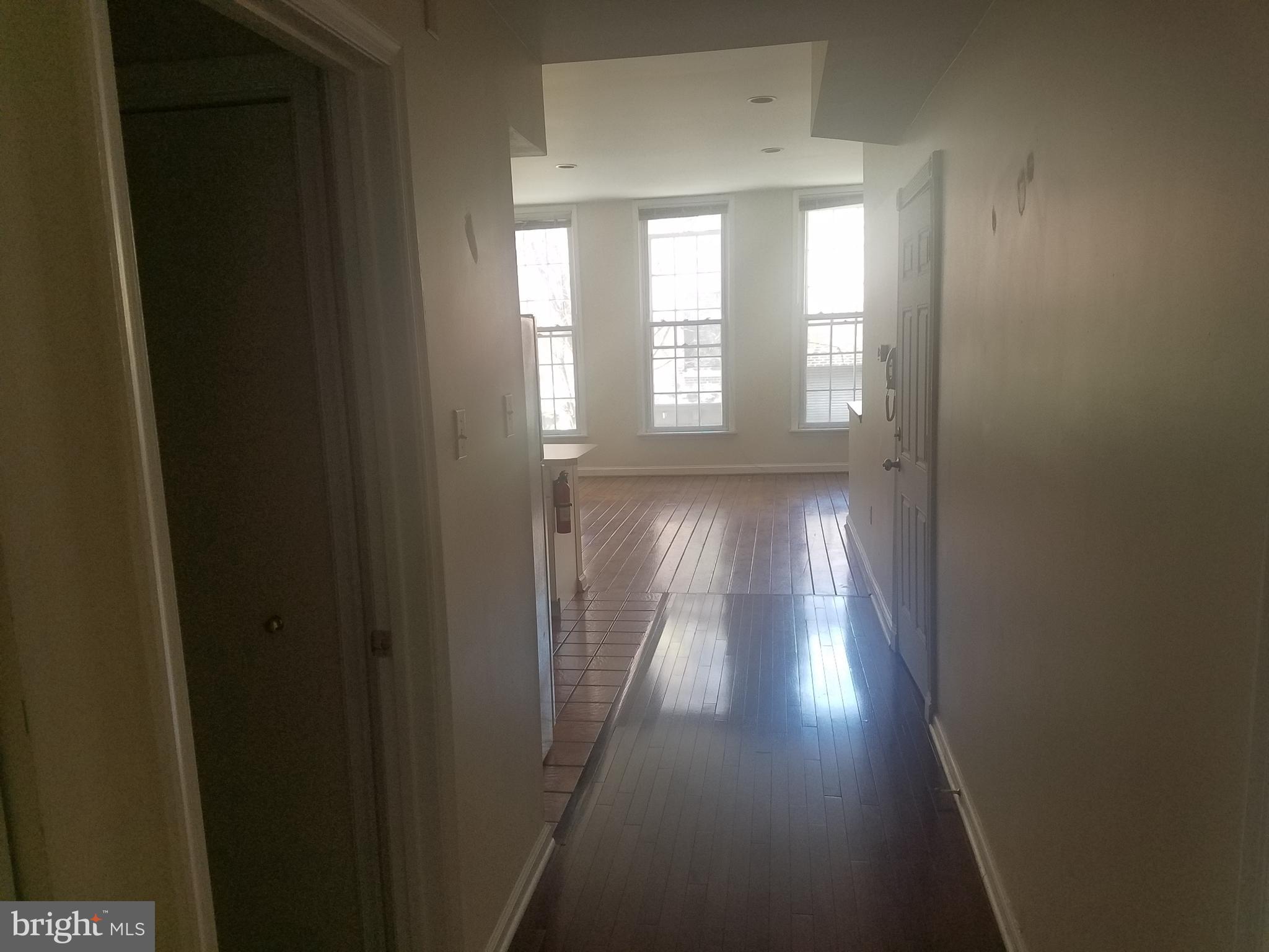 147 North 3rd Street, Unit 1A Philadelphia, PA 19106 - Photo 5 of 7