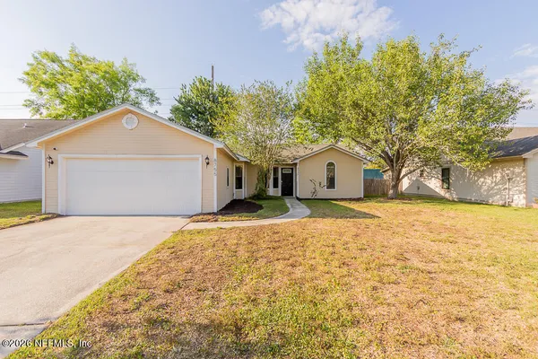 $2,350 | 8755 Huntington Woods Circle North, Jacksonville, FL 32244