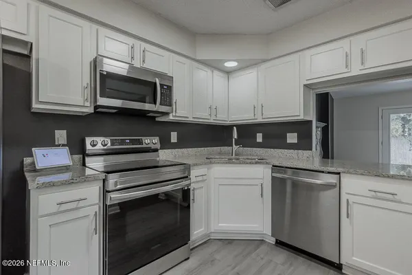 $2,350 | 8755 Huntington Woods Circle North, Jacksonville, FL 32244