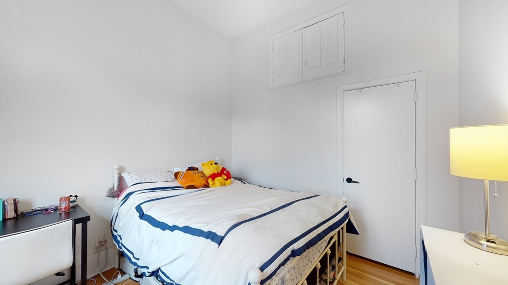 397 Beacon Street, Unit 4R Boston, MA 02116 - Photo 5 of 8