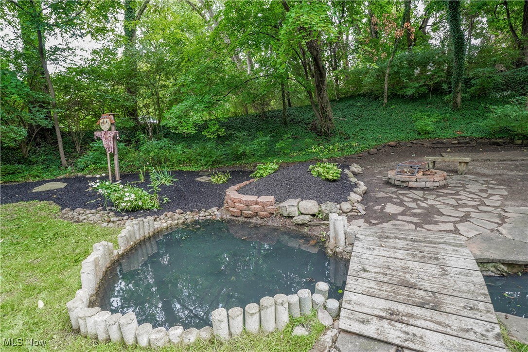 1822 Monument Road Northwest Canton, OH 44709 - Photo 27 of 36 Pond