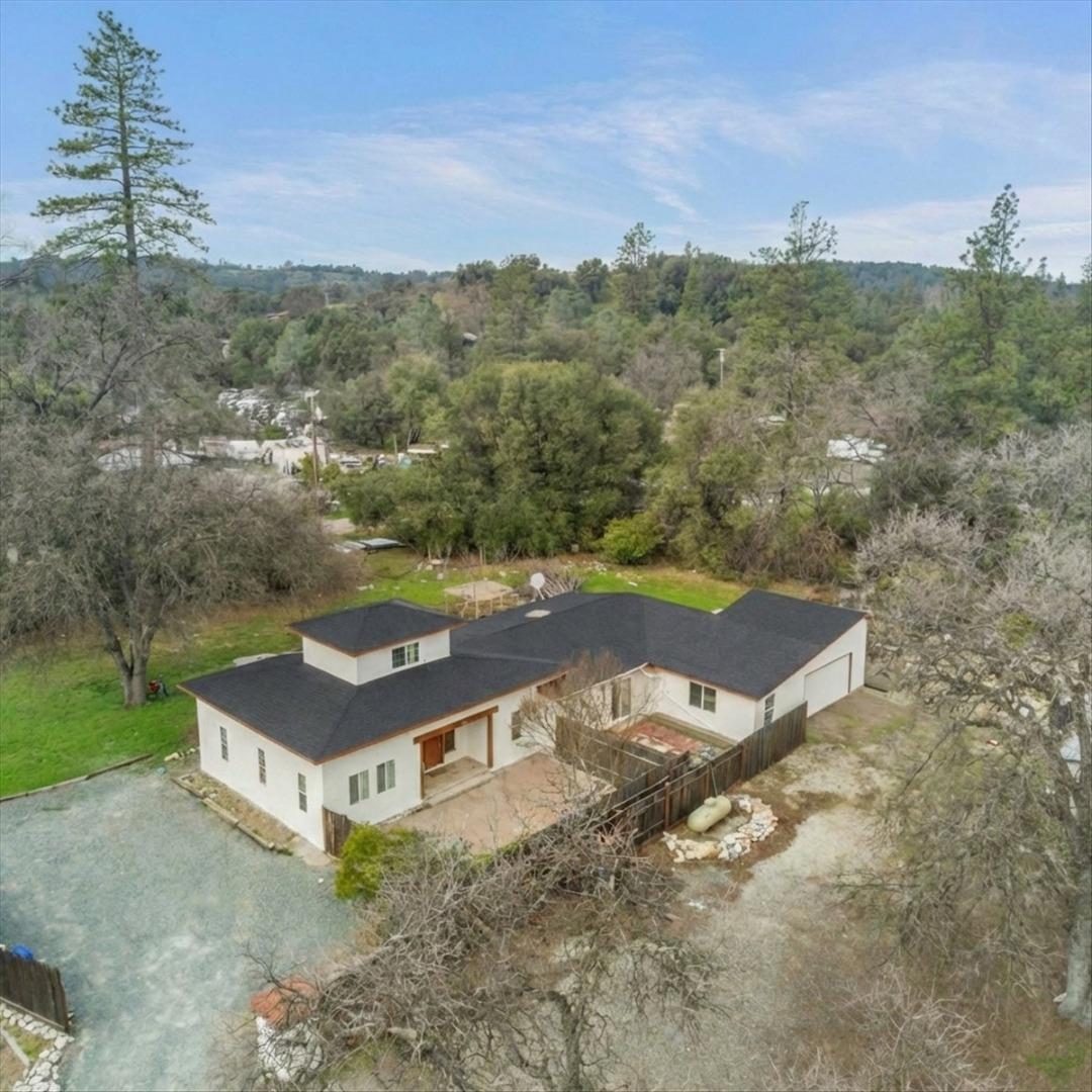 11240 Highway 49 Columbia, CA 95370 - Photo 4 of 35