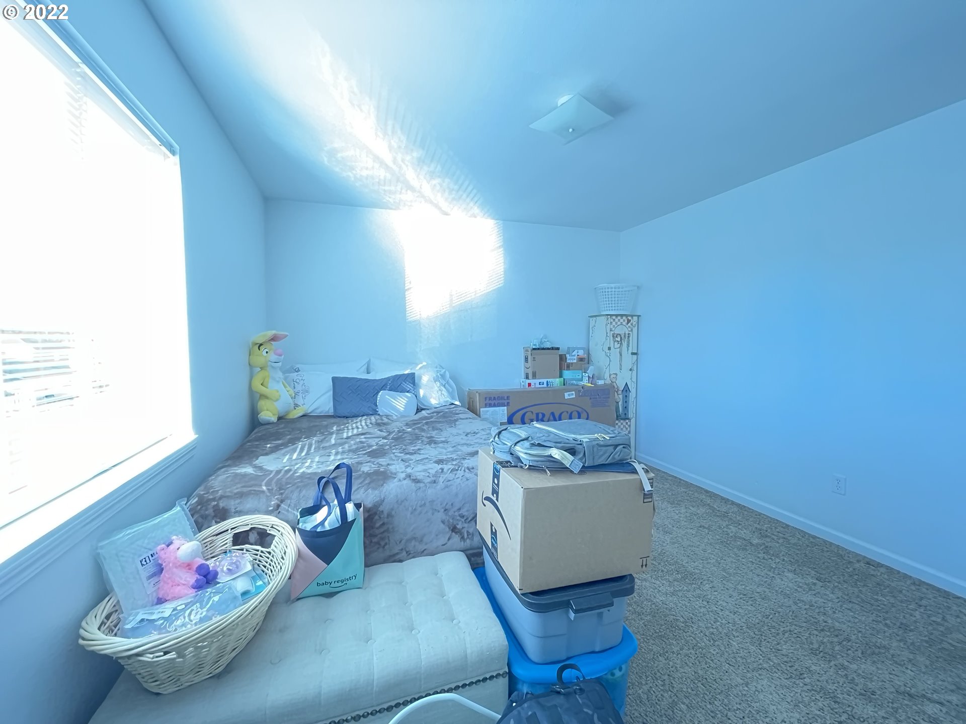 868 Blanco Avenue Coos Bay, OR 97420 - Photo 15 of 29 a living room with furniture and a table