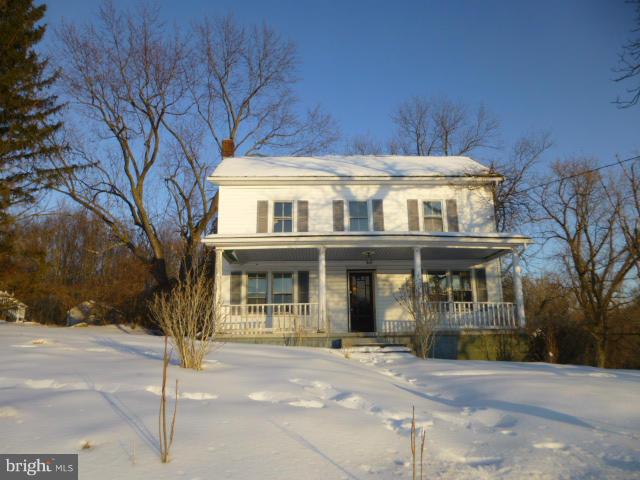 418 Pious Ridge Road Berkeley Springs, WV 25411 - Photo 4 of 22 Exterior (Front)