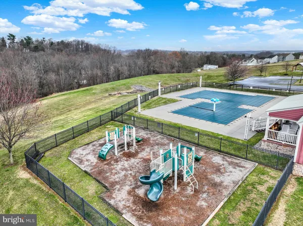 $499,900 | 105 Blaine Drive, Manchester, PA 17345