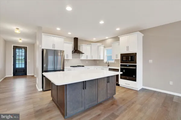 $499,900 | 105 Blaine Drive, Manchester, PA 17345