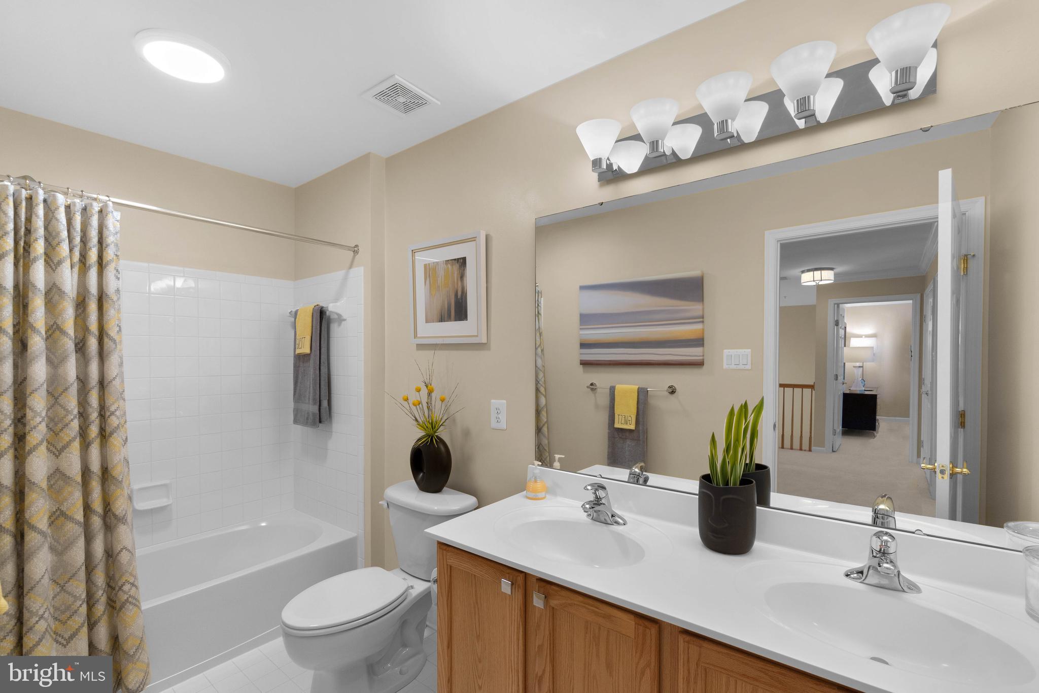 8529 Meadowsweet Road, Unit 8529 Baltimore, MD 21208 - Photo 25 of 47 Full Bath 2
