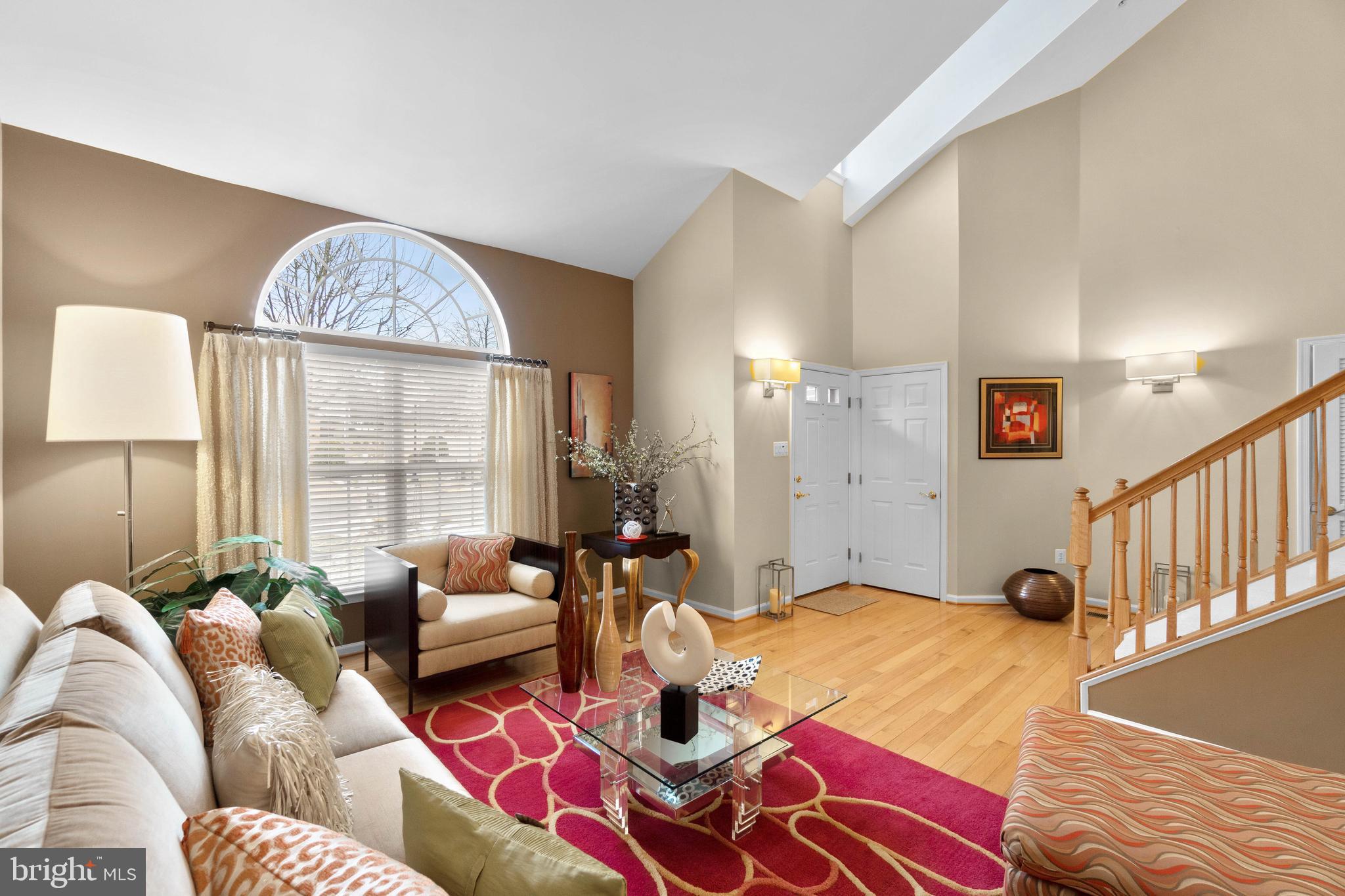 8529 Meadowsweet Road, Unit 8529 Baltimore, MD 21208 - Photo 6 of 47 Living Room