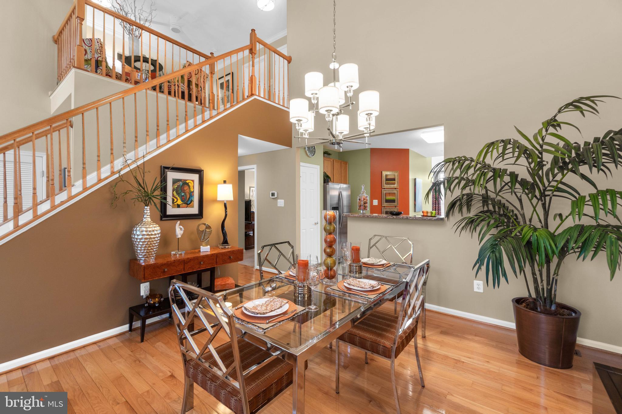 8529 Meadowsweet Road, Unit 8529 Baltimore, MD 21208 - Photo 10 of 47 Dining room