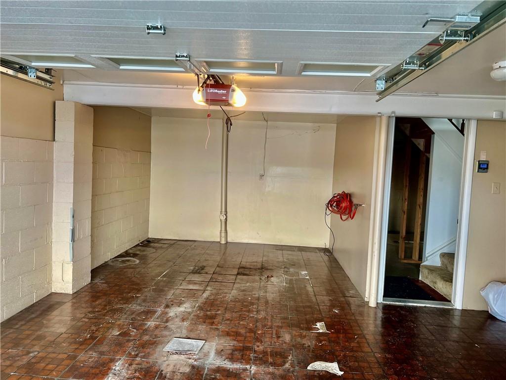 307 Countryside Drive McKees Rocks, PA 15136 - Photo 15 of 16