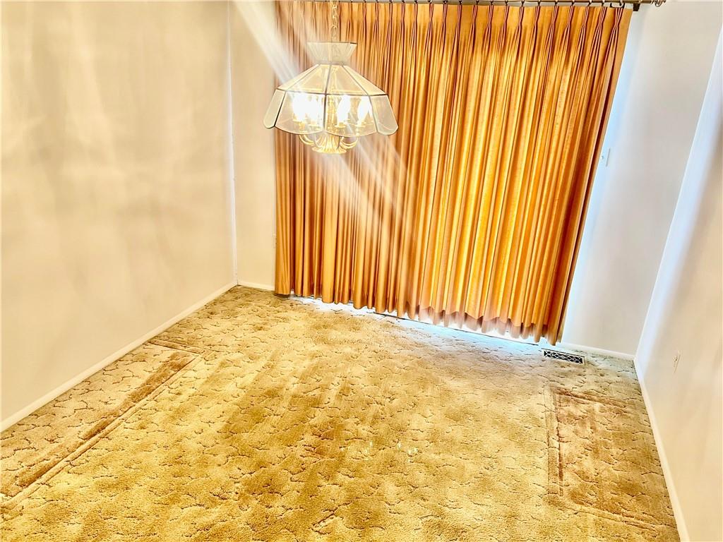 307 Countryside Drive McKees Rocks, PA 15136 - Photo 5 of 16