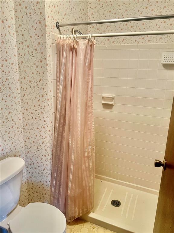 307 Countryside Drive McKees Rocks, PA 15136 - Photo 9 of 16