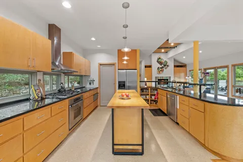 $1,500,000 | 701 Yaupon Valley Road, West Lake Hills, TX 78746