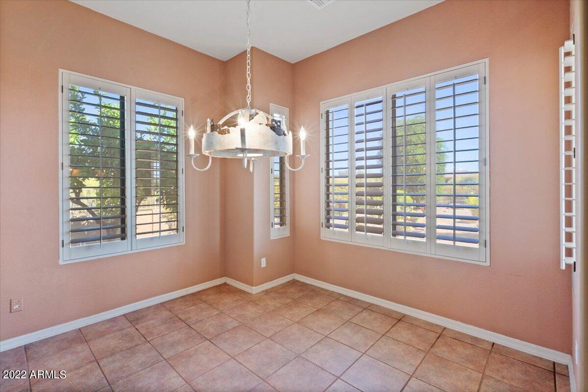 4735 East Sleepy Ranch Road Cave Creek, AZ 85331 - Photo 14 of 31 15-Casual Dining