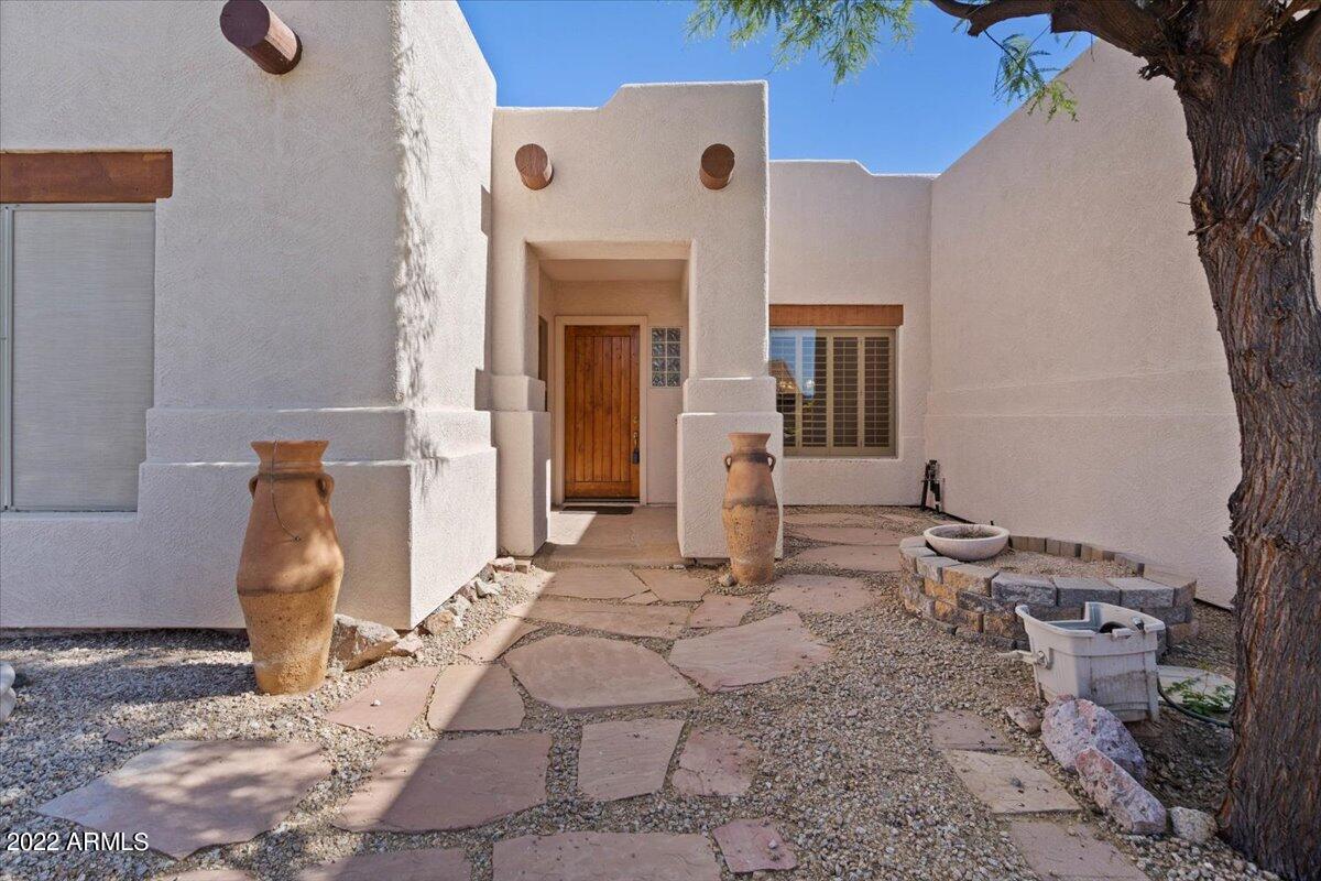 4735 East Sleepy Ranch Road Cave Creek, AZ 85331 - Photo 3 of 31 04-Courtyard