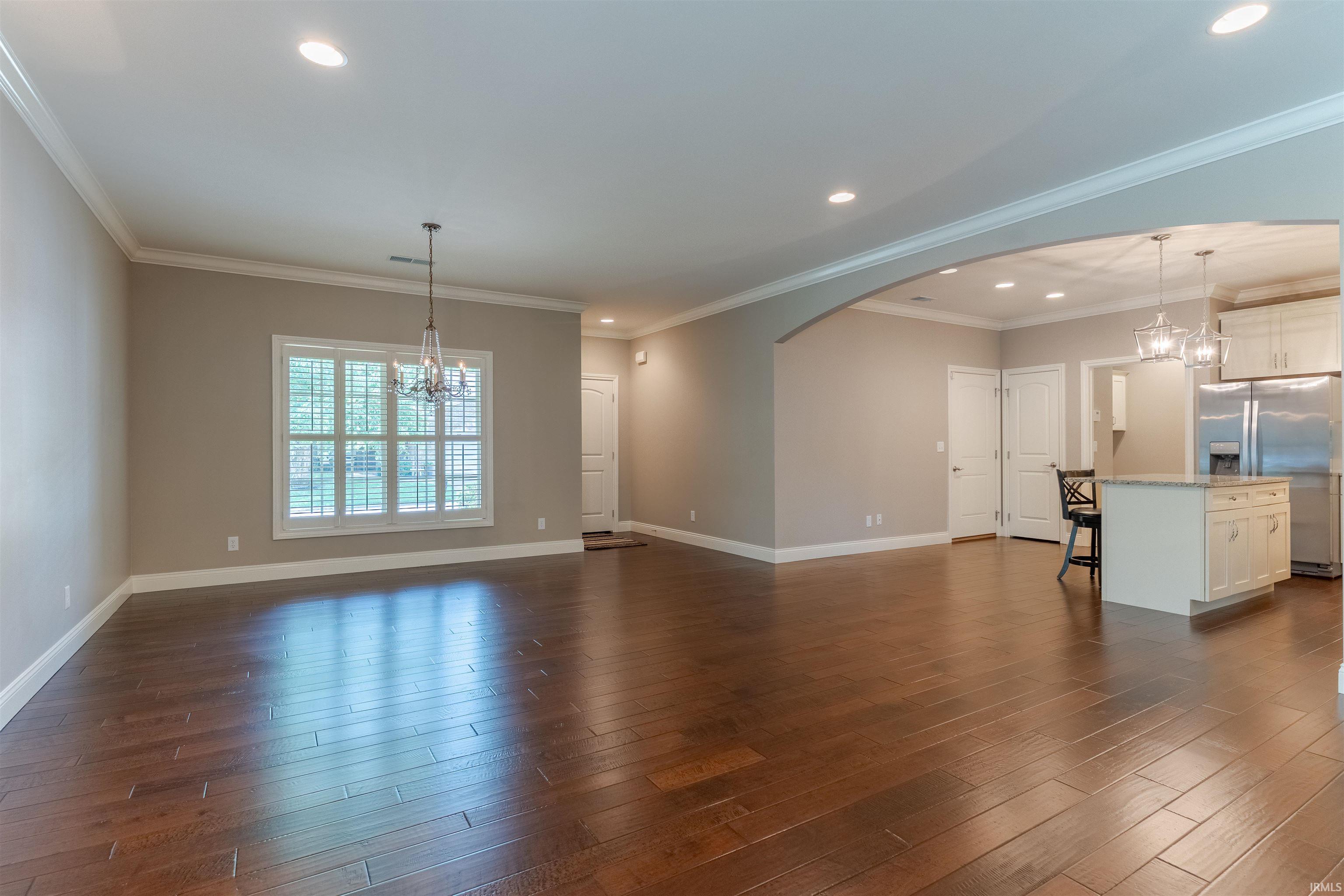 4827 Paddock Drive Evansville, IN 47715 - Photo 5 of 32