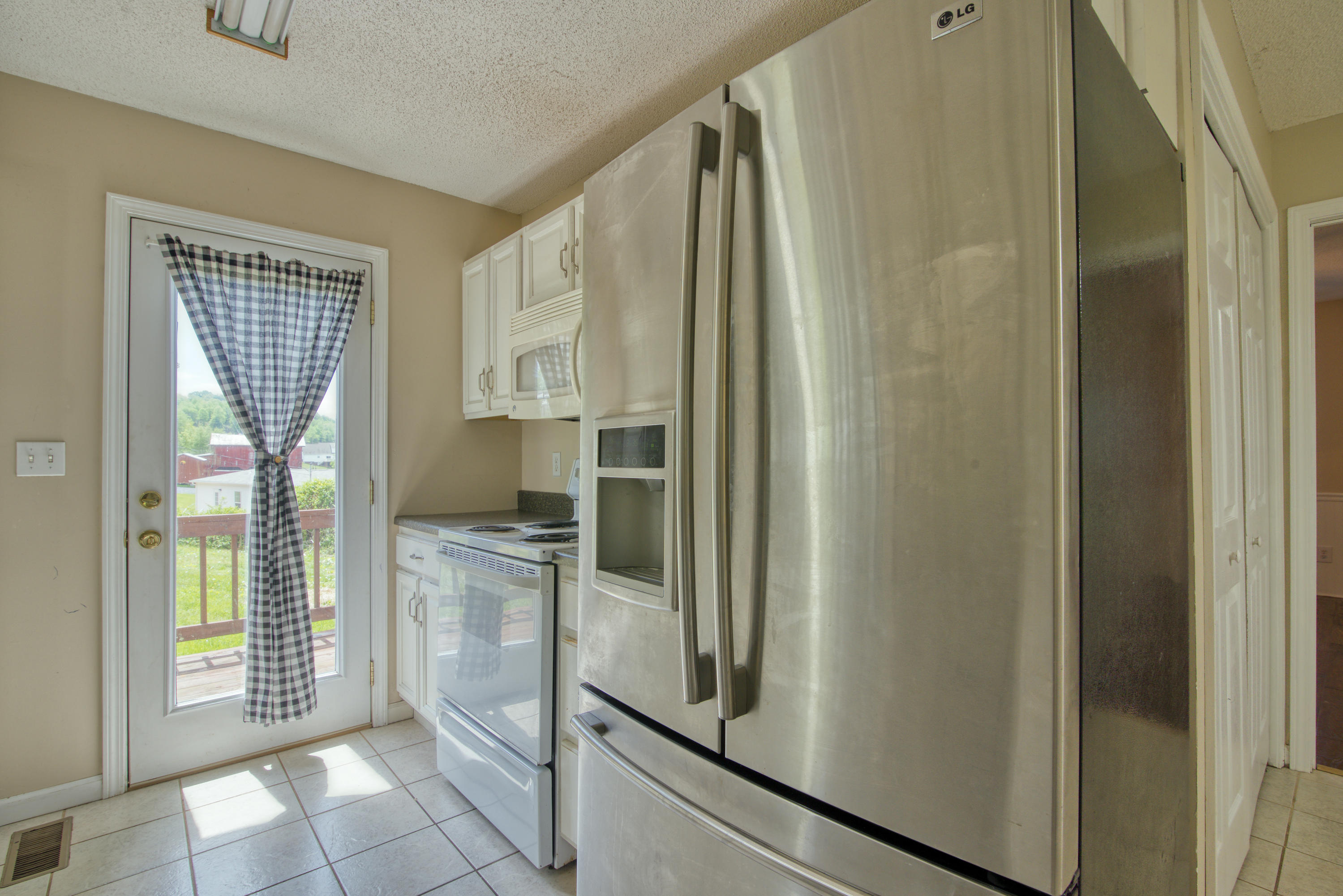 174 Bayless Road Jonesborough, TN 37659 - Photo 18 of 21 bayless_68