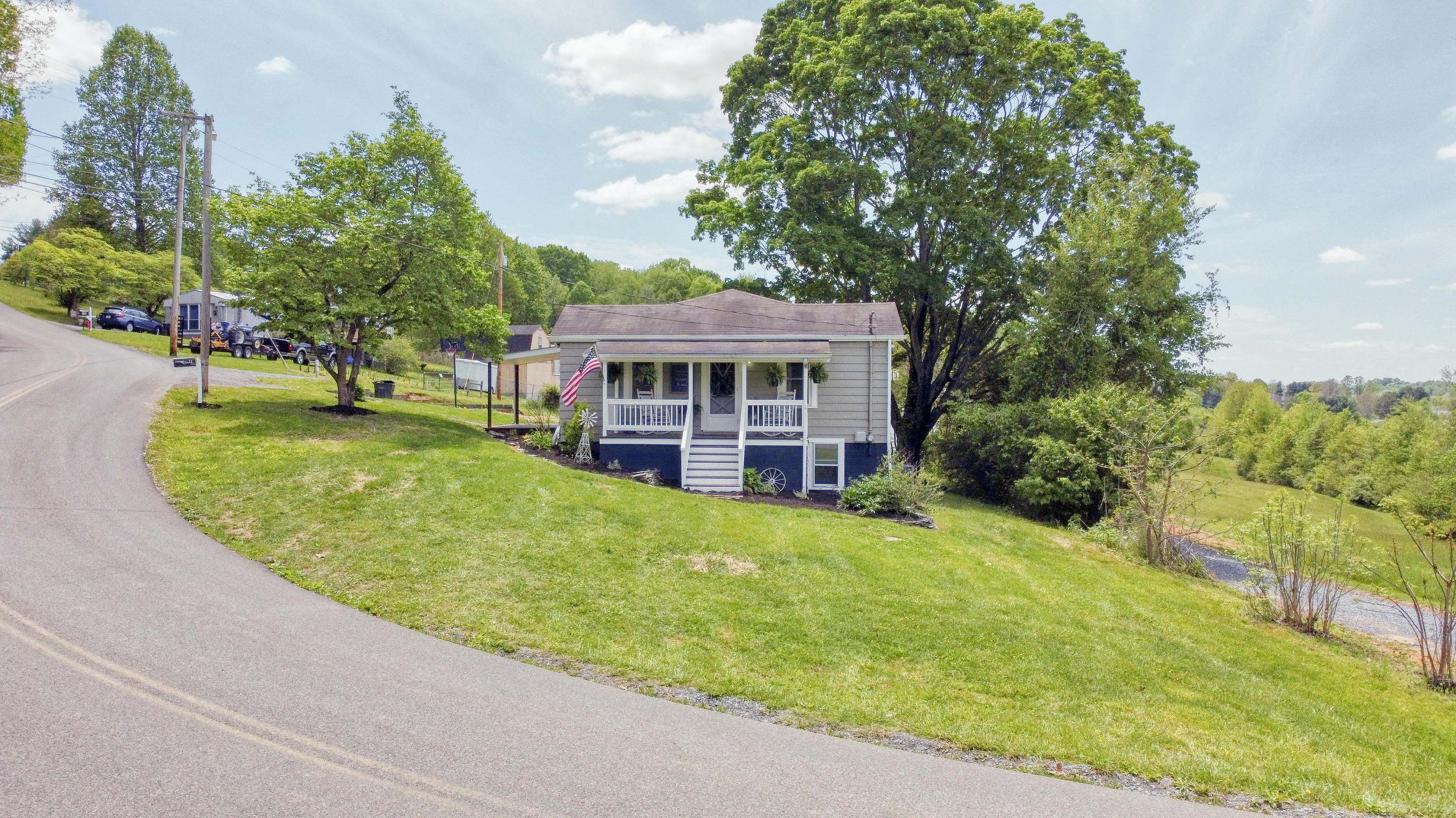 174 Bayless Road Jonesborough, TN 37659 - Photo 3 of 21 bayless_10