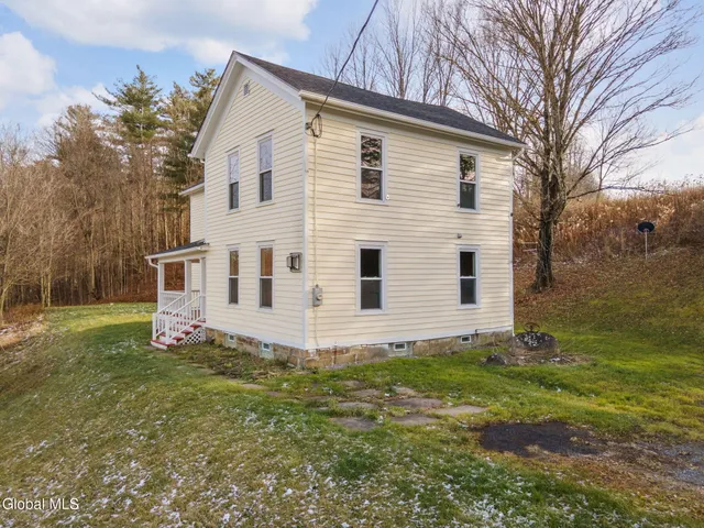 $299,900 | 179 Patrick Road, Cobleskill, NY 12043